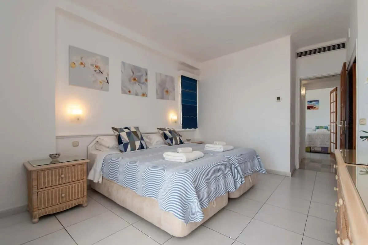Club Atlantis 89 - Two Bed Apartment Costa Adeje